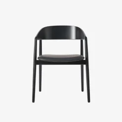 Andersen Furniture AC2 Stol Sort Mat Lakeret Bøg Sort Læder