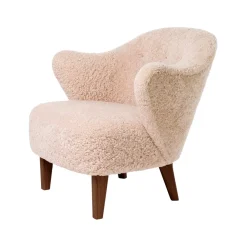 Audo Copenhagen Ingeborg Med Fodskammel Fåreskind Moonlight/Røget Eg