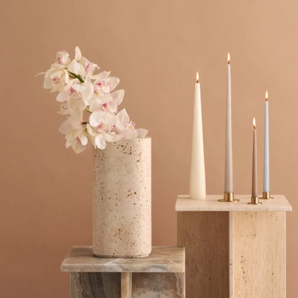 Ester & Erik Lysestage Børstet Guld Mellem