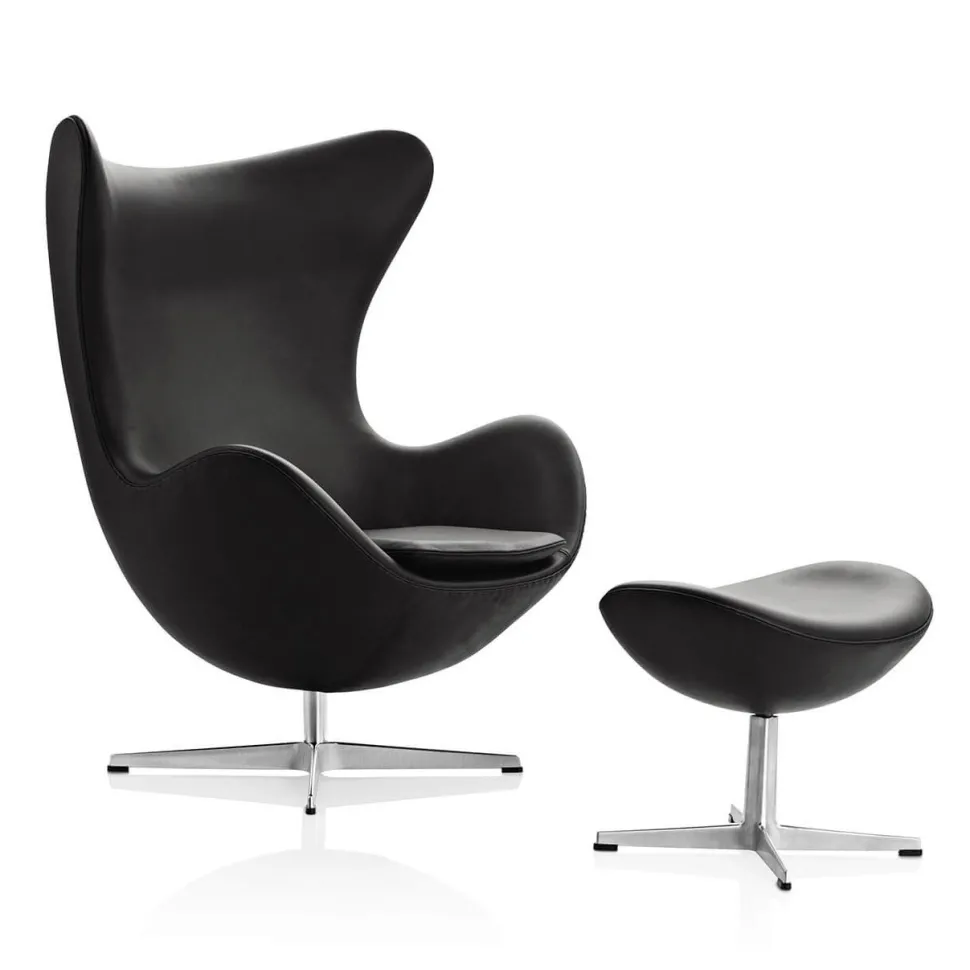 Fritz Hansen 3316 Ægget Sort Essential Læder Inkl. Fodskammel