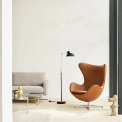 Fritz Hansen 3316 Ægget Valnød Essential Læder