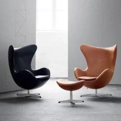 Fritz Hansen 3316 Ægget Valnød Essential Læder Inkl. Fodskammel