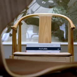 Fritz Hansen 4283 Kinastolen Kirsebær