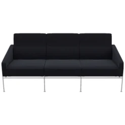 Fritz Hansen 3303 Sofa 3-Pers Stof