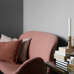 Fritz Hansen 3321 Svanesofa