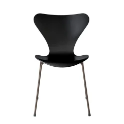 Fritz Hansen Serie 7™ 3107 Lakeret