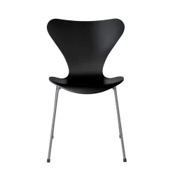 Fritz Hansen Serie 7™ 3107 Lakeret
