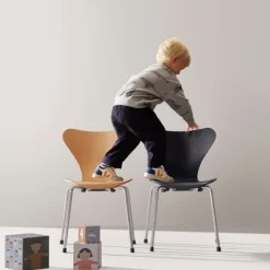 Fritz Hansen Serie 7 Børnestol