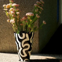 HAY Jessica Hans Shadow Vase White/Black