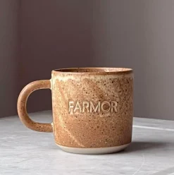 Julie Damhus Studio Oda Farmor Kop Brun