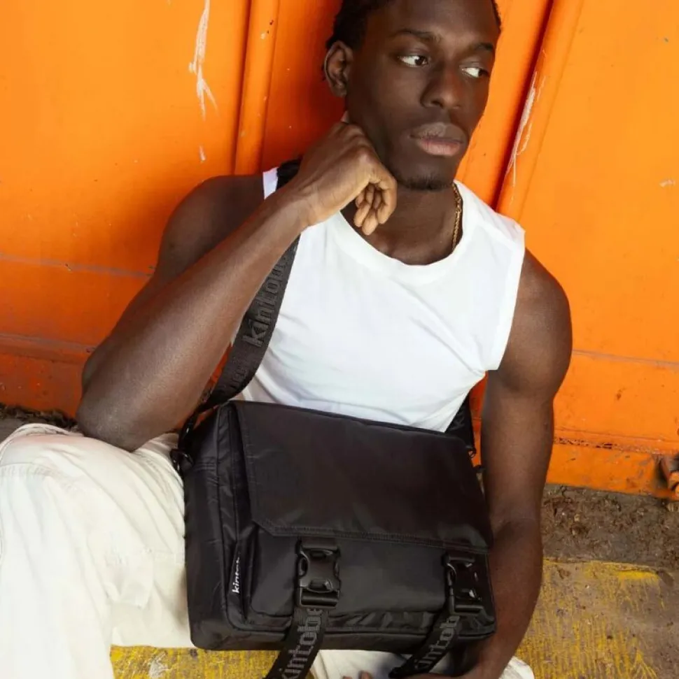 Kintobe LEO Messenger Bag Jet Black