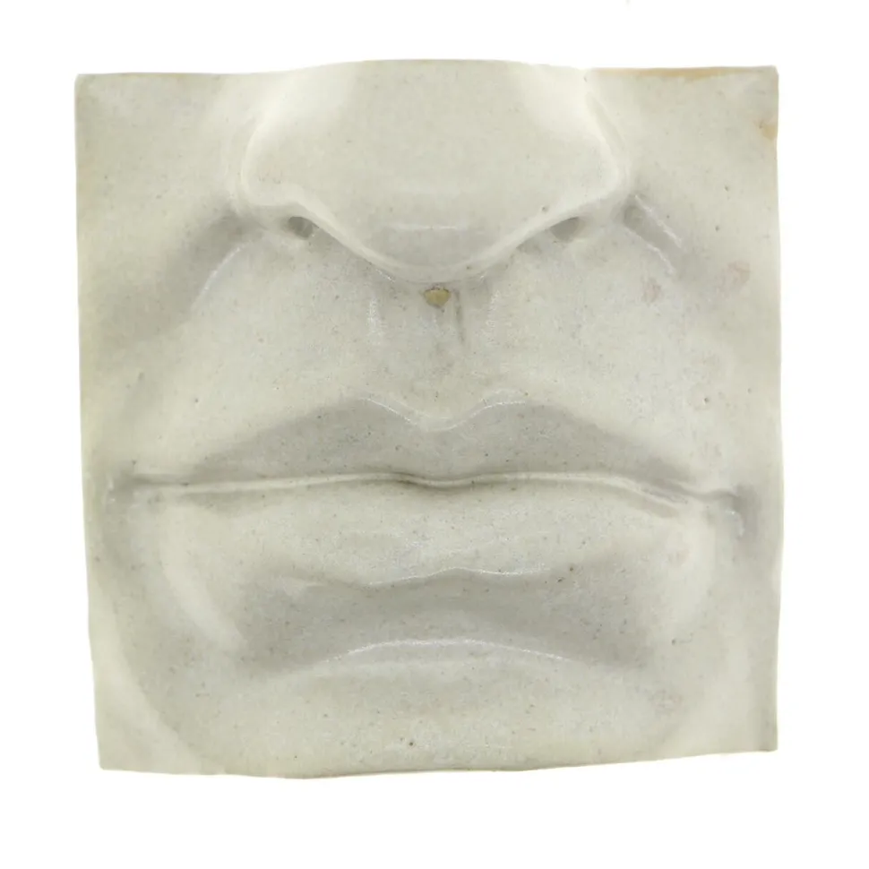 Laoru Laoru Mouth II Relief Antique White