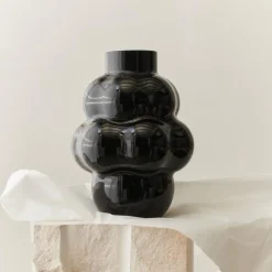 Louise Roe Balloon Vase 04 Black