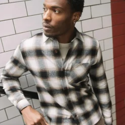 Mos Mosh Gallery David Hang Overshirt Aluminium