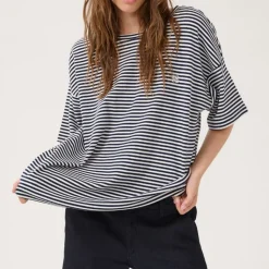 My Essential Wardrobe Dana Tee Navy W. Off White Stripe