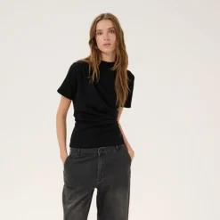 My Essential Wardrobe Helle Tee Black