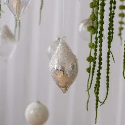 Specktrum Christmas No. 24 Ornament