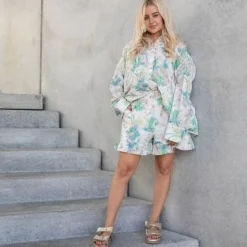 Stories From The Atelier My Lovers Shorts Multi Flower