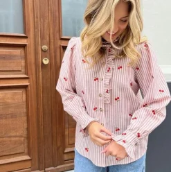 Stories From The Atelier Winter Garden Shirt Off White/Red