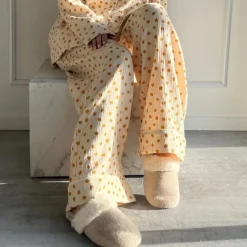 Stories From The Atelier Pajamas Pants 3 Beige Yellow Big Flower