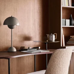 &Tradition Flowerpot Table Lamp VP3 Grey Beige