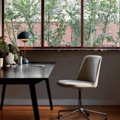 &Tradition Flowerpot Table Lamp VP3 Stone Blue