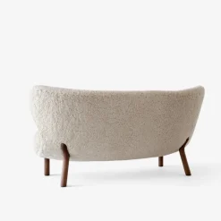 &Tradition Lille Petra VB2 Sofa Moonlight Sheepskin Walnut Legs