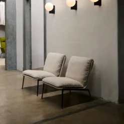 &Tradition Muno LN18 Cifrado 2120 Dark Chrome Legs