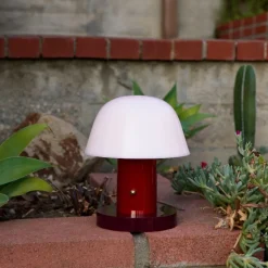 &Tradition Setago JH27 Maroon & Grape